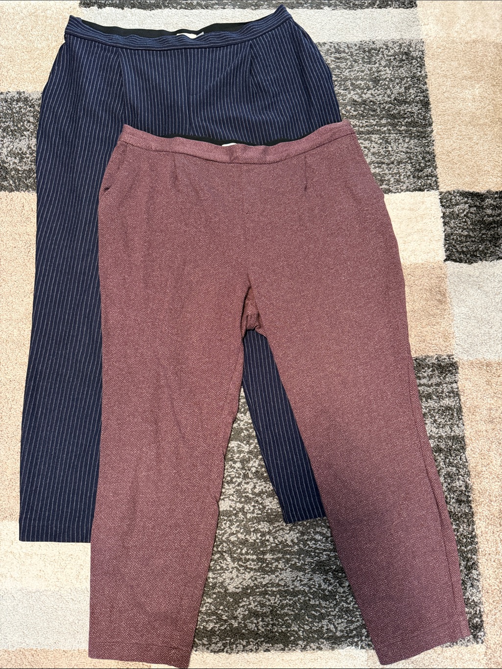 Old Navy Pull-On Pants, Maroon Herringbone / Navy Blue Pinstripe, Size L Euc!